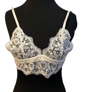 NWT REHAB WHITE LACE Crop‎ Bra Top Size Small